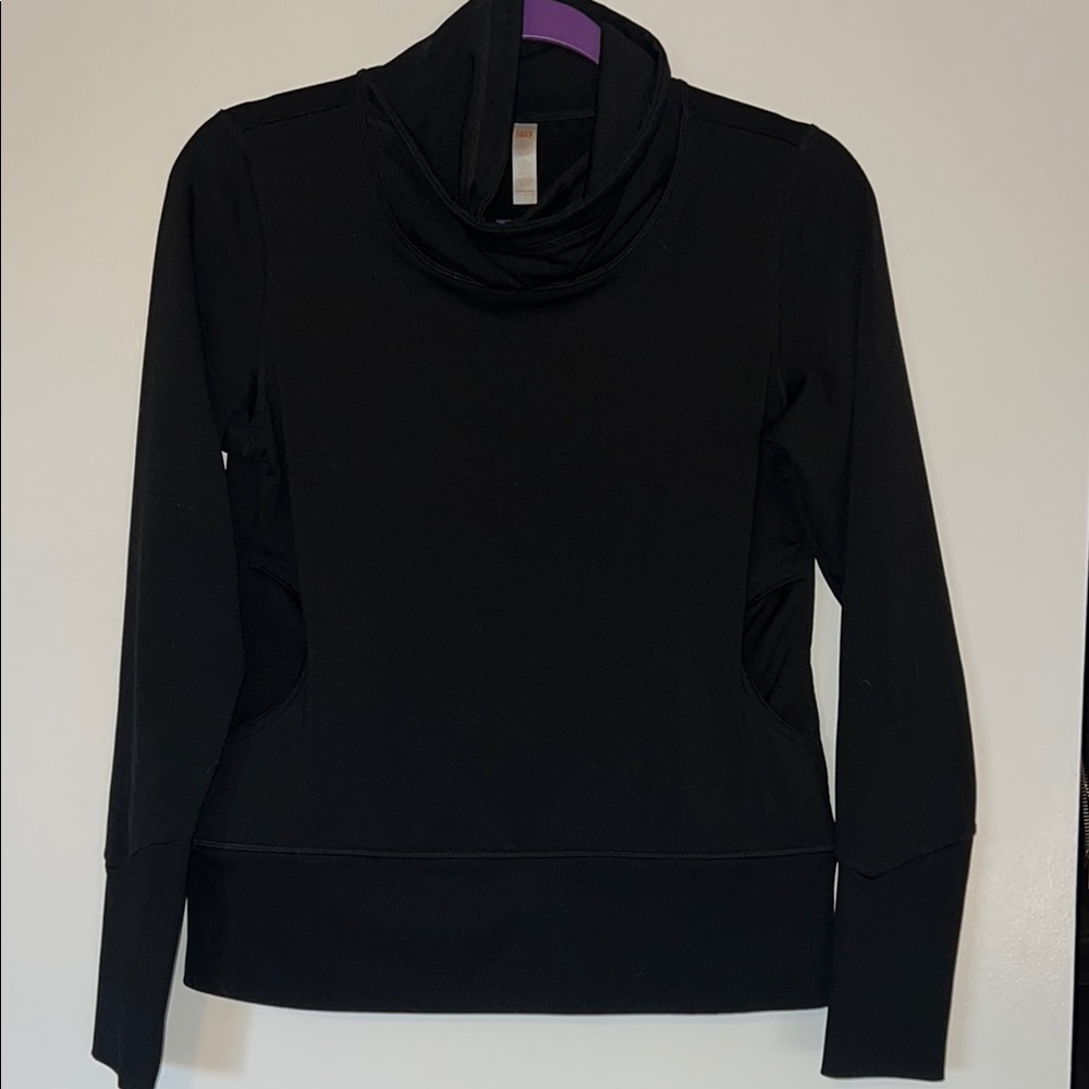 Lucy Black cardio sculpt Relaxed Long Sleeve Pullover